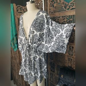 Dotti Black & White Swimsuit Bikini Beach Pool Coverup Metal Beads